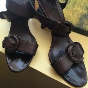 manolo blahnik brown high heel